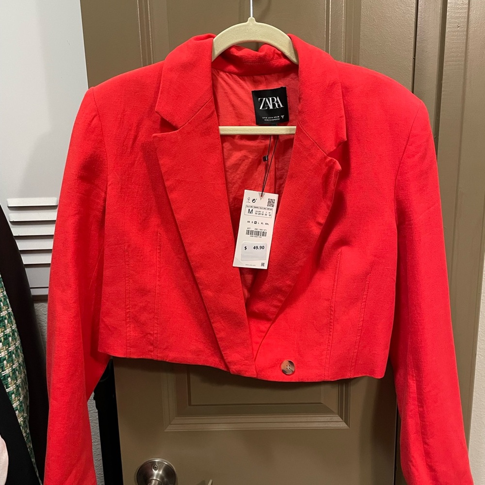 Zara cropped Red Blazer